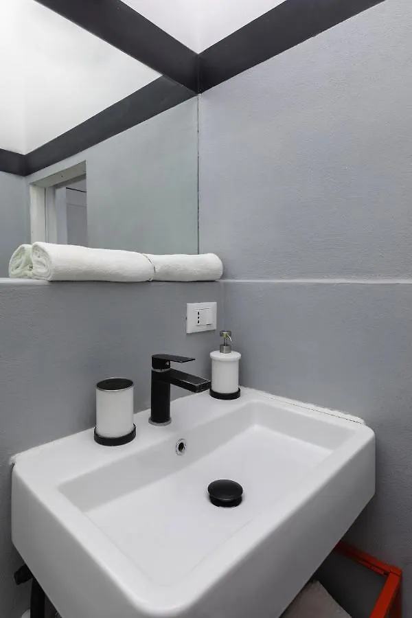 Vicoloft Sales Villa Rome